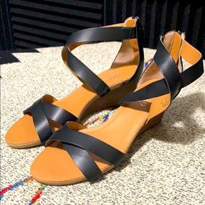 Wedged sandals